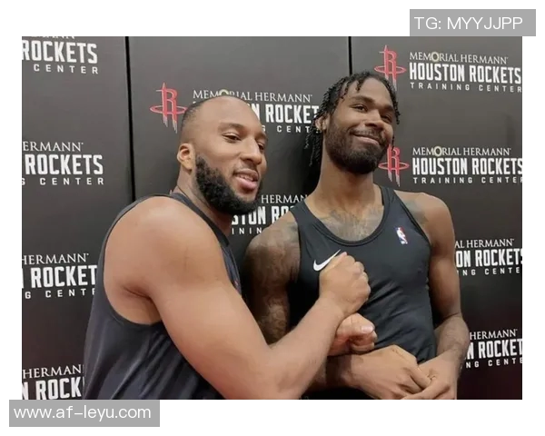 火箭队半场表现出色伊森砍下20分小波特贡献15分领先篮网10分