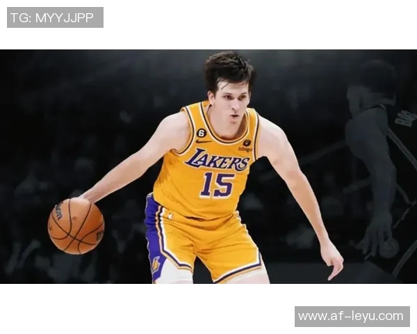 湖记：里夫斯季后赛场均167分表现不俗评价过早需谨慎